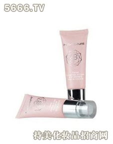 名妍化妝品加盟店與茶葉跨界合作 創新商業模式解析