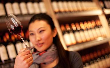 澳斯特 讓高檔紅酒走進(jìn)尋常人家的葡萄酒銷(xiāo)售新篇章